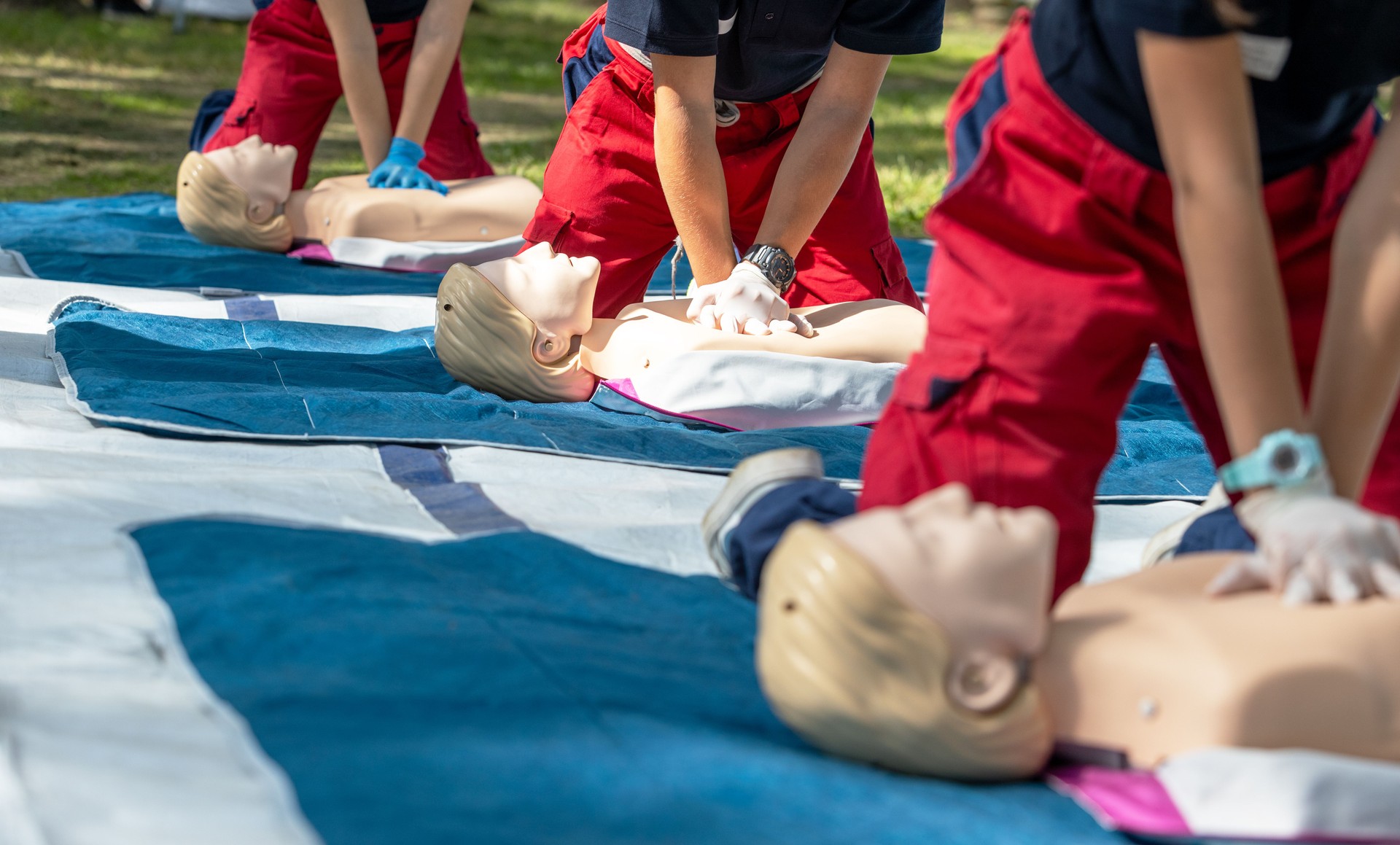 CPR - Cardiopulmonary resuscitation and first aid training